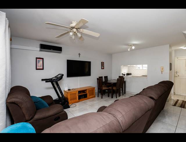 3 BEDROOM TOWNHOUSE FOR SALE IN GLENWOOD